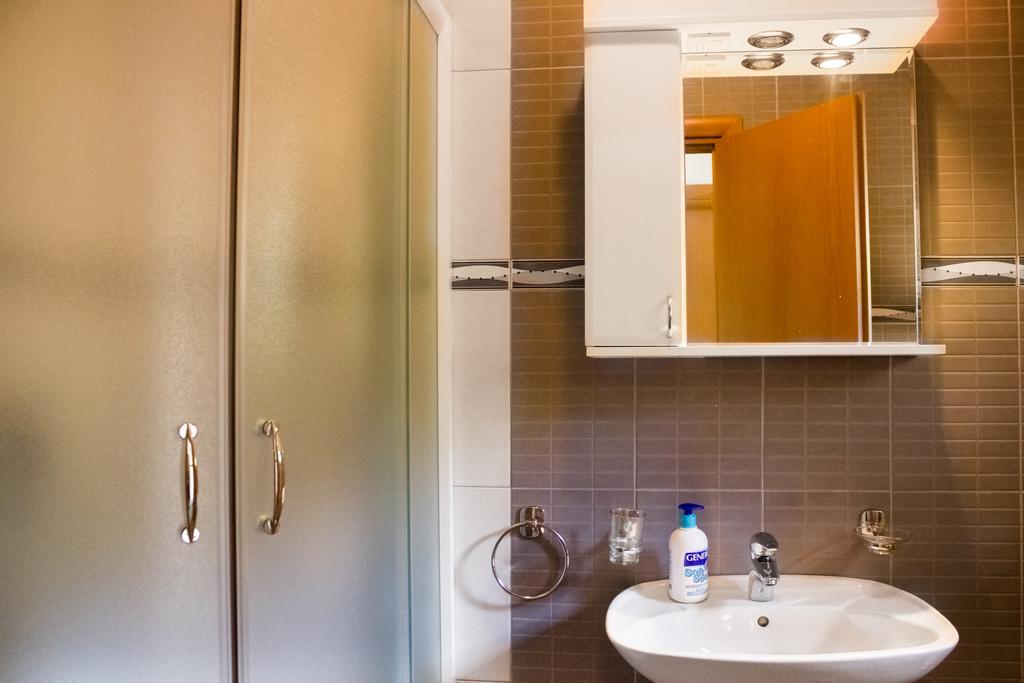 Apartmani Stanovcic Donji Morinj Exterior foto